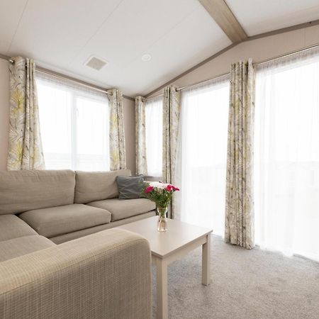 Tencreek Holiday Park Лоо Екстер'єр фото