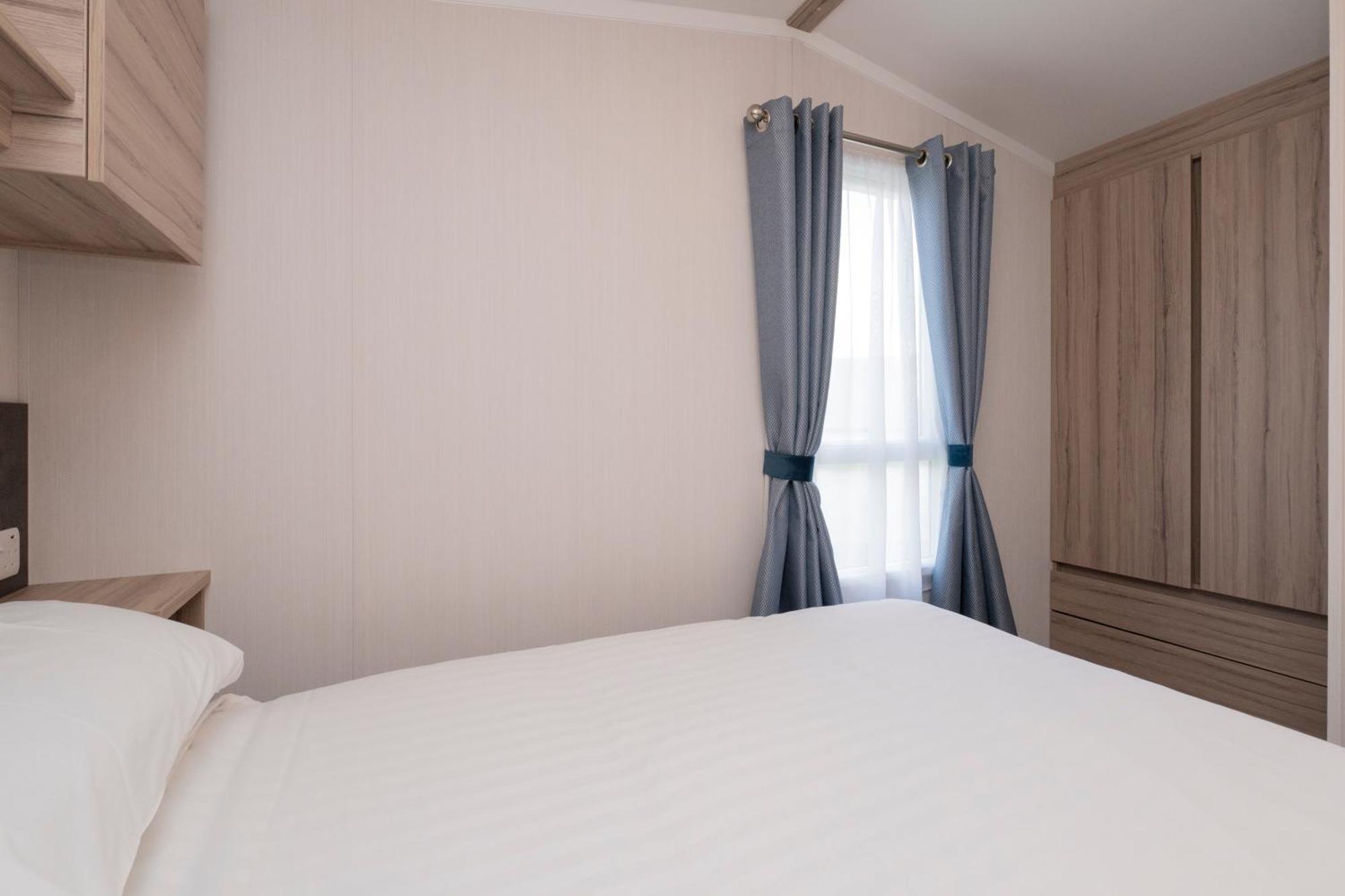 Tencreek Holiday Park Лоо Екстер'єр фото