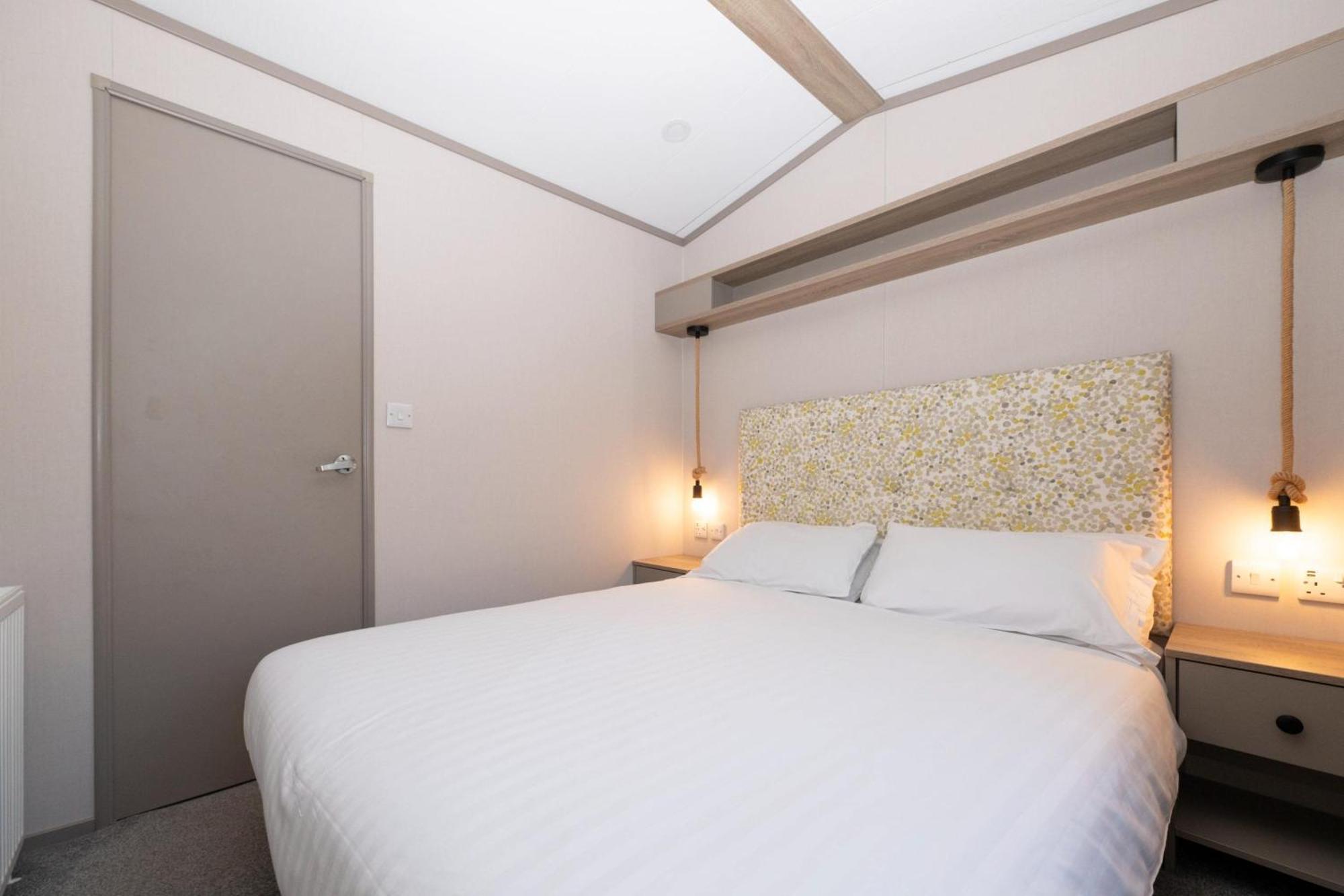 Tencreek Holiday Park Лоо Екстер'єр фото