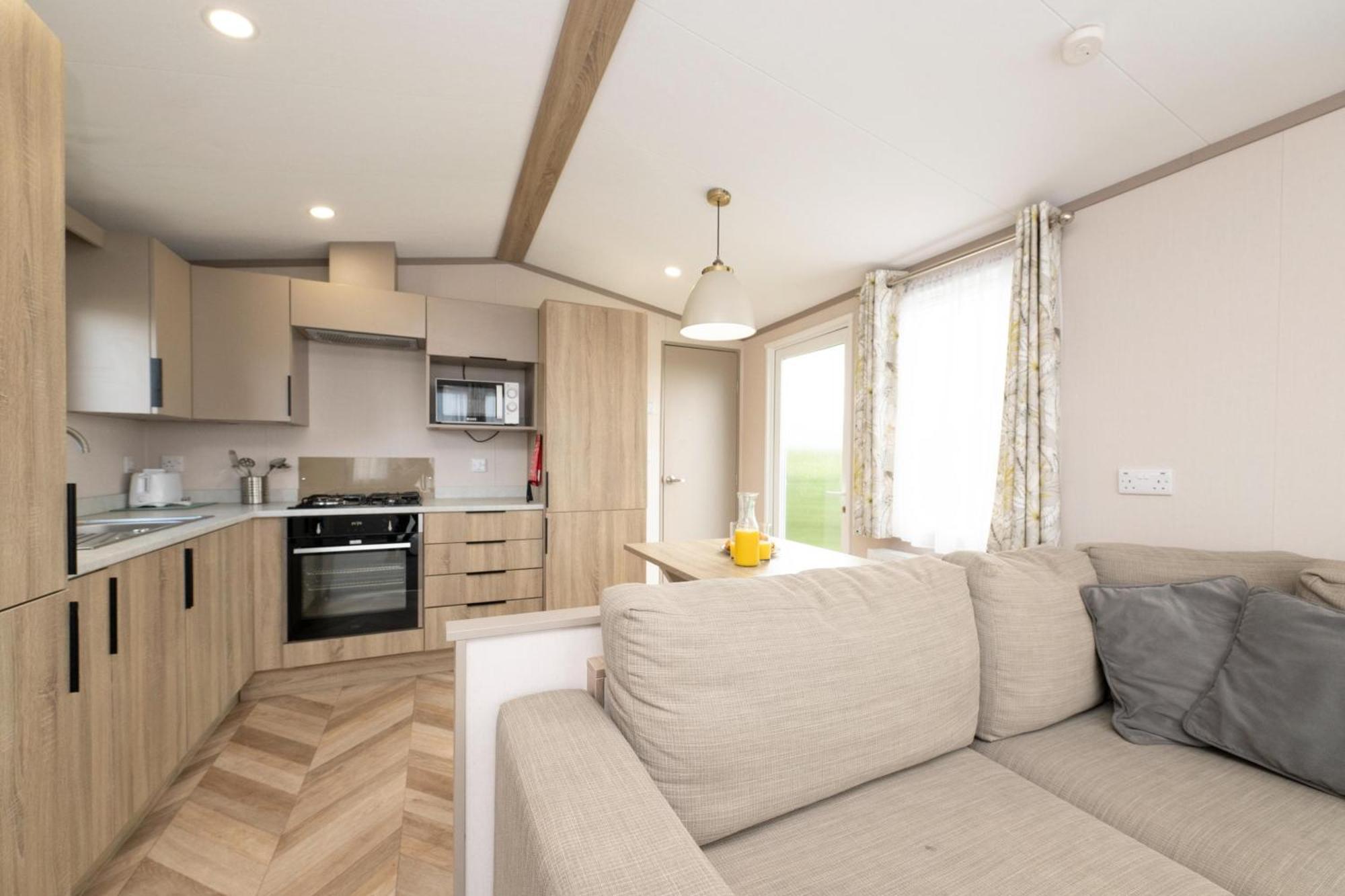 Tencreek Holiday Park Лоо Екстер'єр фото