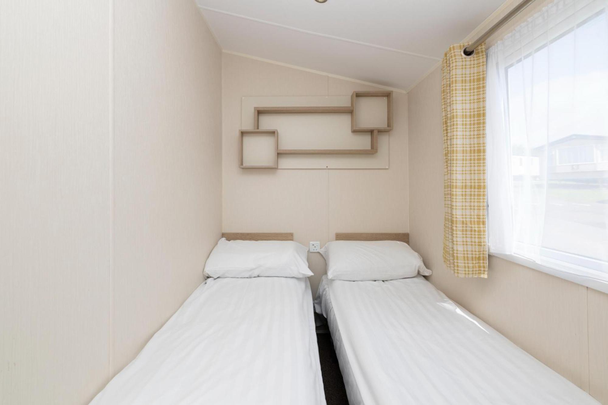 Tencreek Holiday Park Лоо Екстер'єр фото