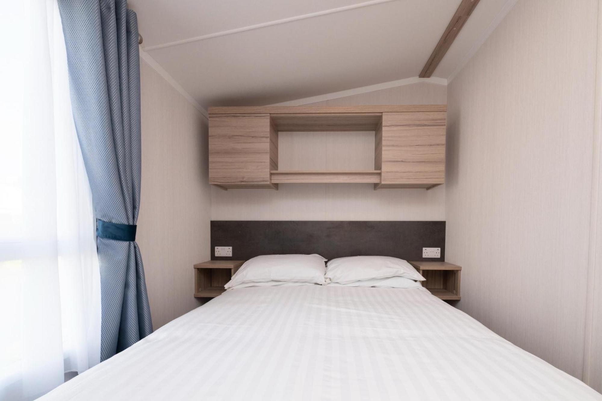 Tencreek Holiday Park Лоо Екстер'єр фото